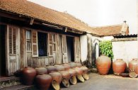 Duong Lam Ancient Village & Van Phuc Silk Village Tour